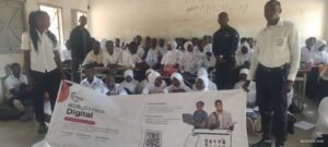 Livromoz apresenta a sua biblioteca digital na Escola Básica de Km6 – Cacara e reforça a inclusão digital promovida pela Mucowise em Moçambique