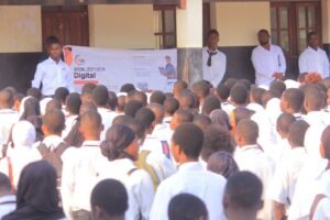 Livromoz Moçambique apresenta oficialmente a sua biblioteca digital na Escola Secundária de Moma, reforçando o compromisso da Mucowise com a educação digital em Moçambique